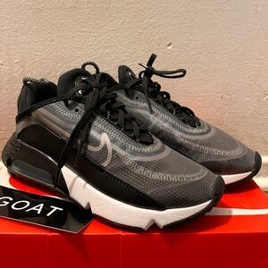 Nike Airmax 2090, woman’s